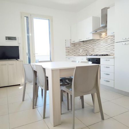Ferienwohnung App Girasole 1A 300 Metri Dal Mare In Salento Torre San Giovanni Exterior foto